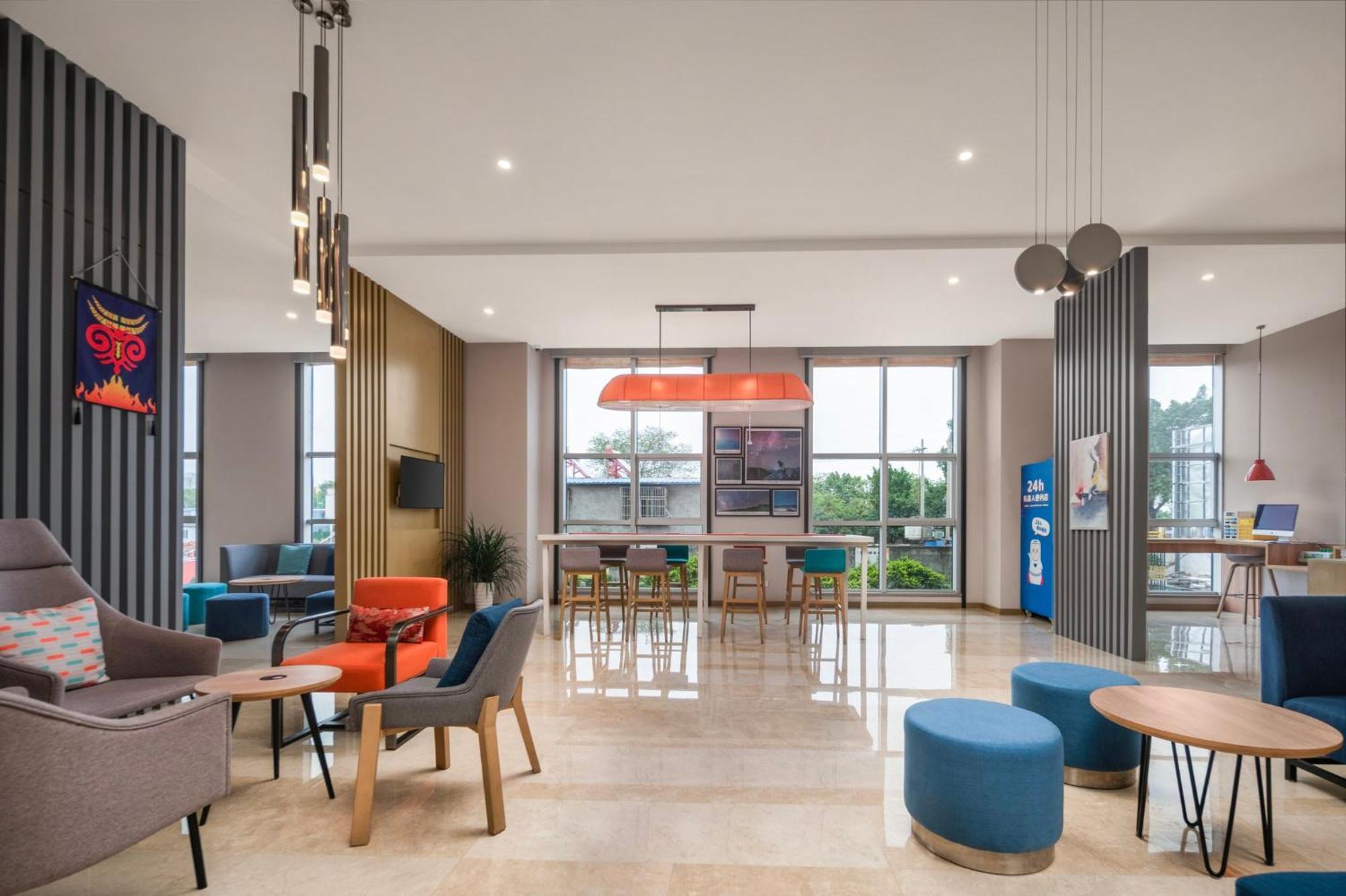 Holiday Inn Express - Xichang City Center By Ihg מראה חיצוני תמונה