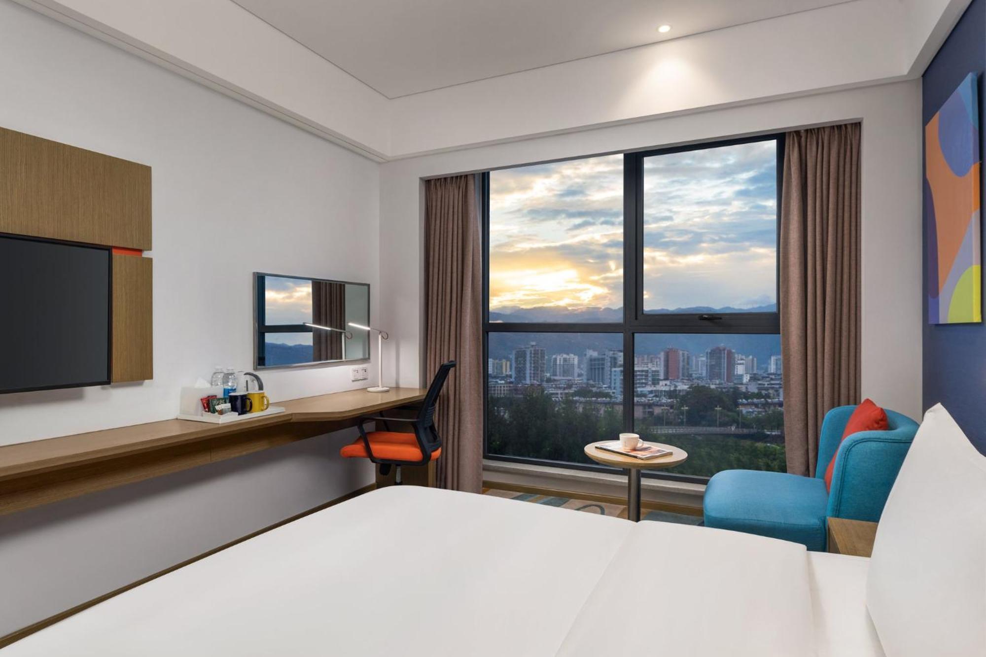 Holiday Inn Express - Xichang City Center By Ihg מראה חיצוני תמונה